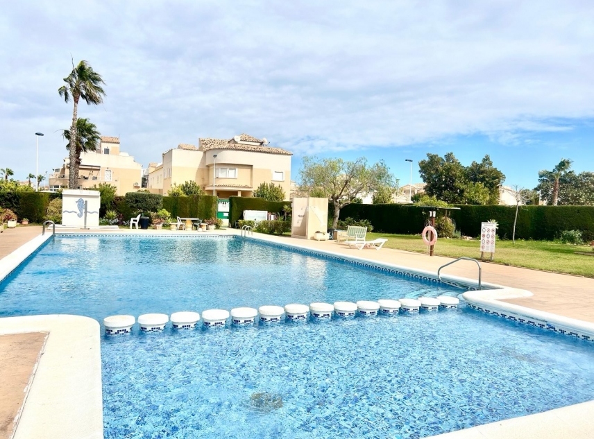 Propiedad vendida - Bungalow en venta - Torrevieja - Banos de Europa