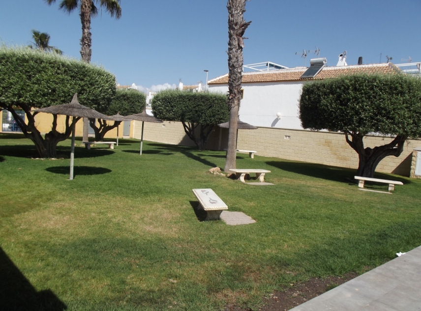 Propiedad vendida - Bungalow en venta - Torrevieja - Jardin del Mar