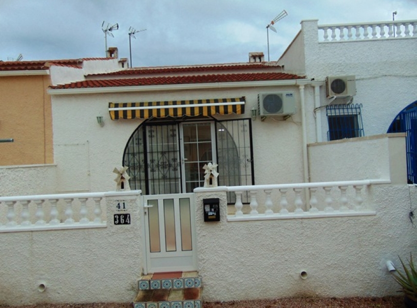 Propiedad vendida - Bungalow en venta - Torrevieja - La Siesta