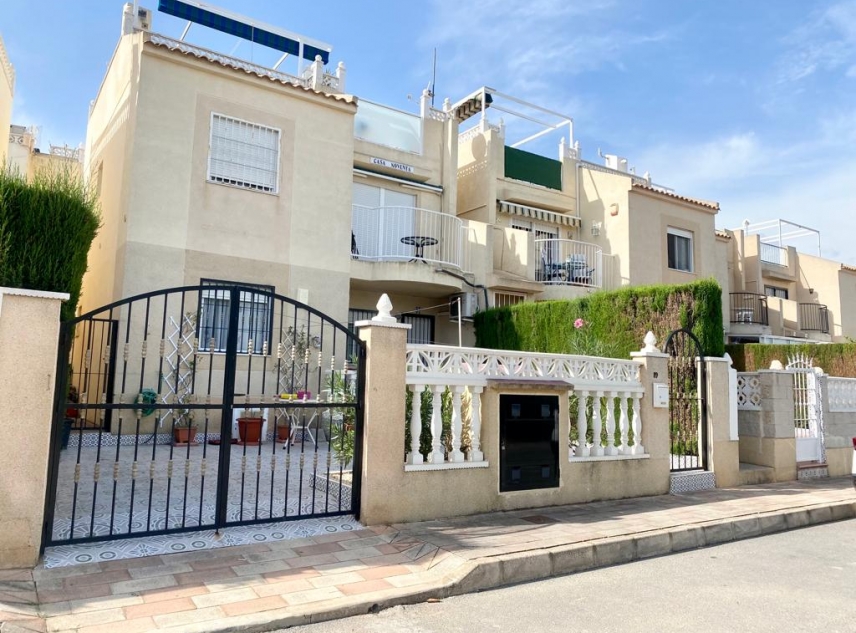 Propiedad vendida - Bungalow en venta - Torrevieja - La Siesta