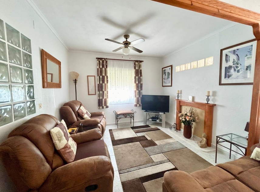 Propiedad vendida - Casa adosada en venta - Torrevieja - La Siesta