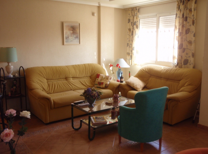 Propiedad vendida - Casa adosada en venta - Torrevieja - Torrevieja Town Centre