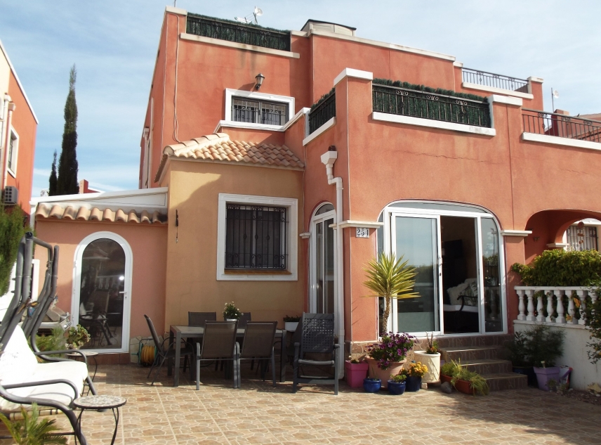 Propiedad vendida - Townhouse for sale - Los Montesinos - La Herrada