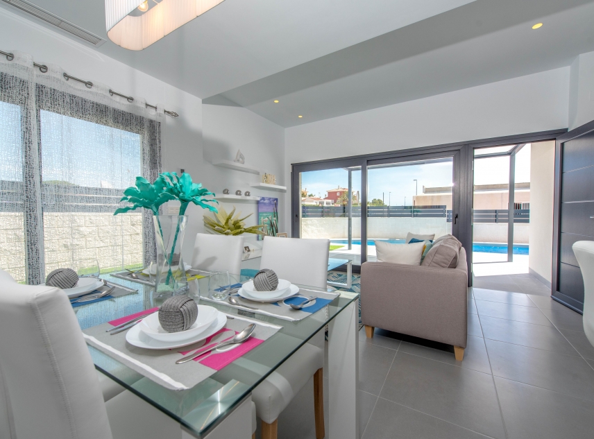 Propiedad vendida - Villa en venta - Ciudad Quesada