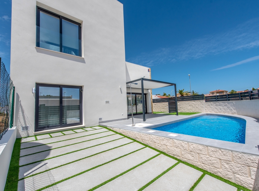 Propiedad vendida - Villa en venta - Ciudad Quesada