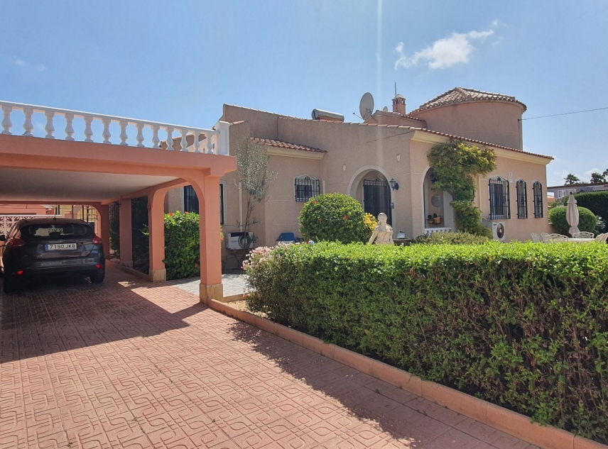 Propiedad vendida - Villa en venta - Torrevieja - El Chaparral