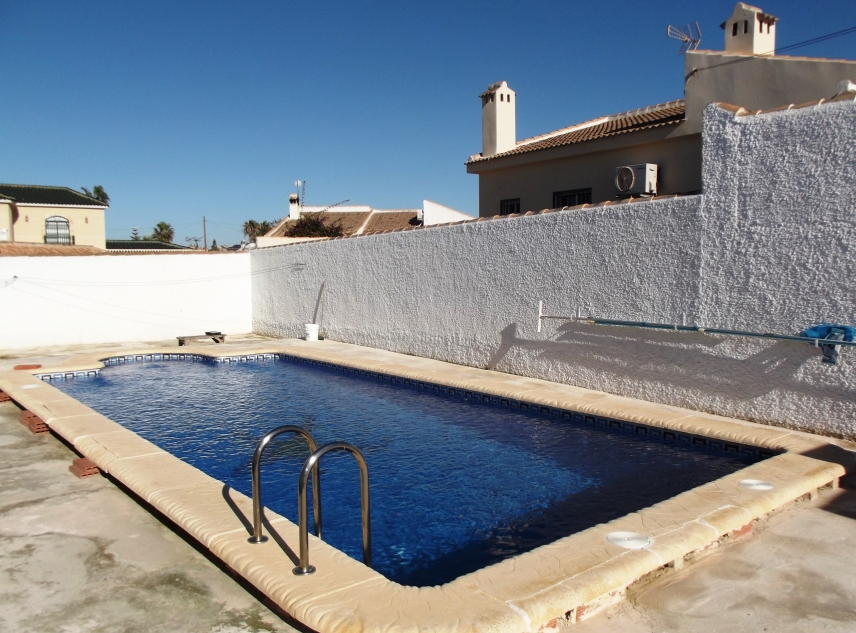 Propiedad vendida - Villa en venta - Torrevieja - La Siesta