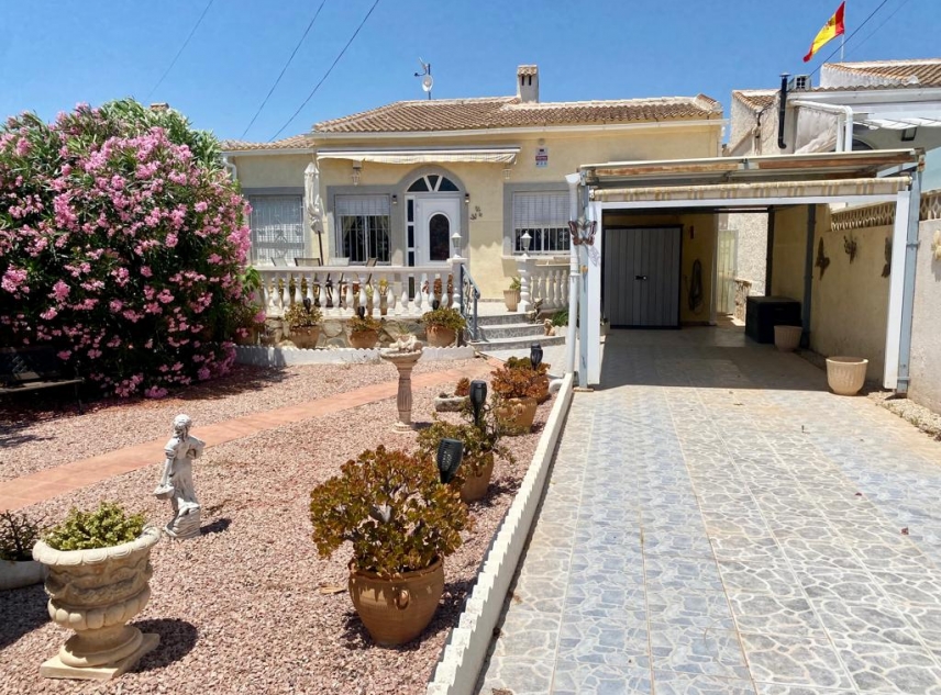 Propiedad vendida - Villa en venta - Torrevieja - La Siesta