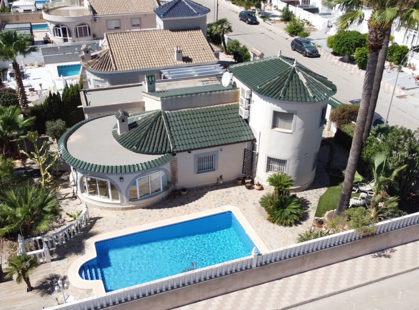 Propiedad vendida - Villa en venta - Torrevieja - San Luis