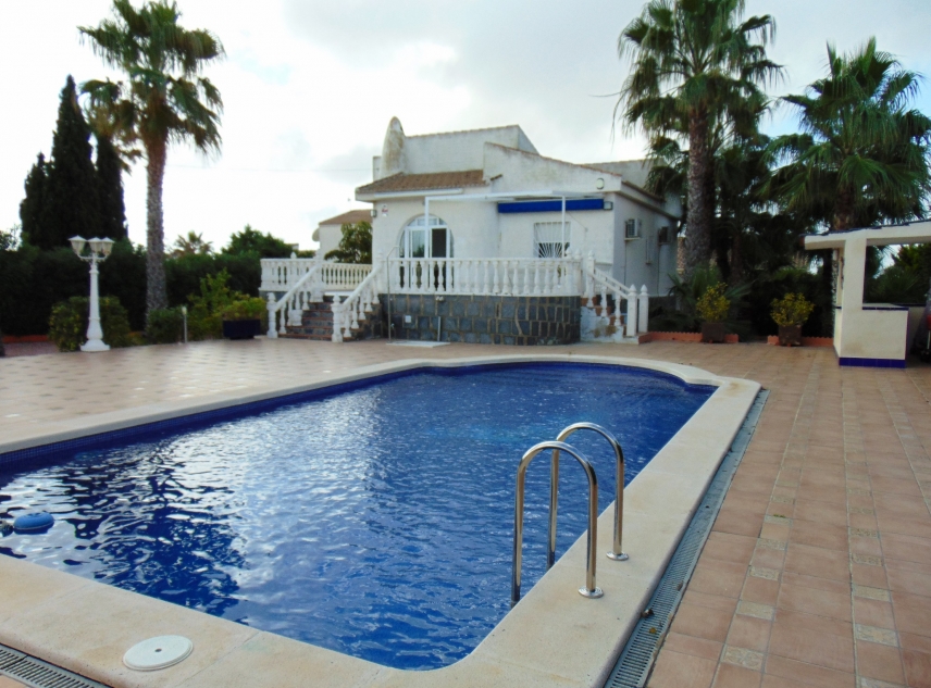 Propiedad vendida - Villa en venta - Torrevieja - San Luis