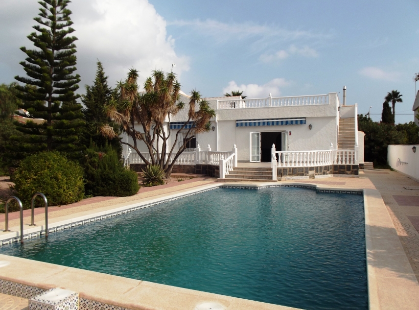 Propiedad vendida - Villa en venta - Torrevieja - San Luis