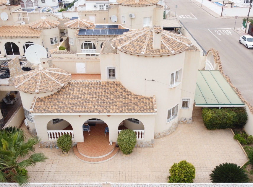 Propiedad vendida - Villa en venta - Torrevieja - San Luis