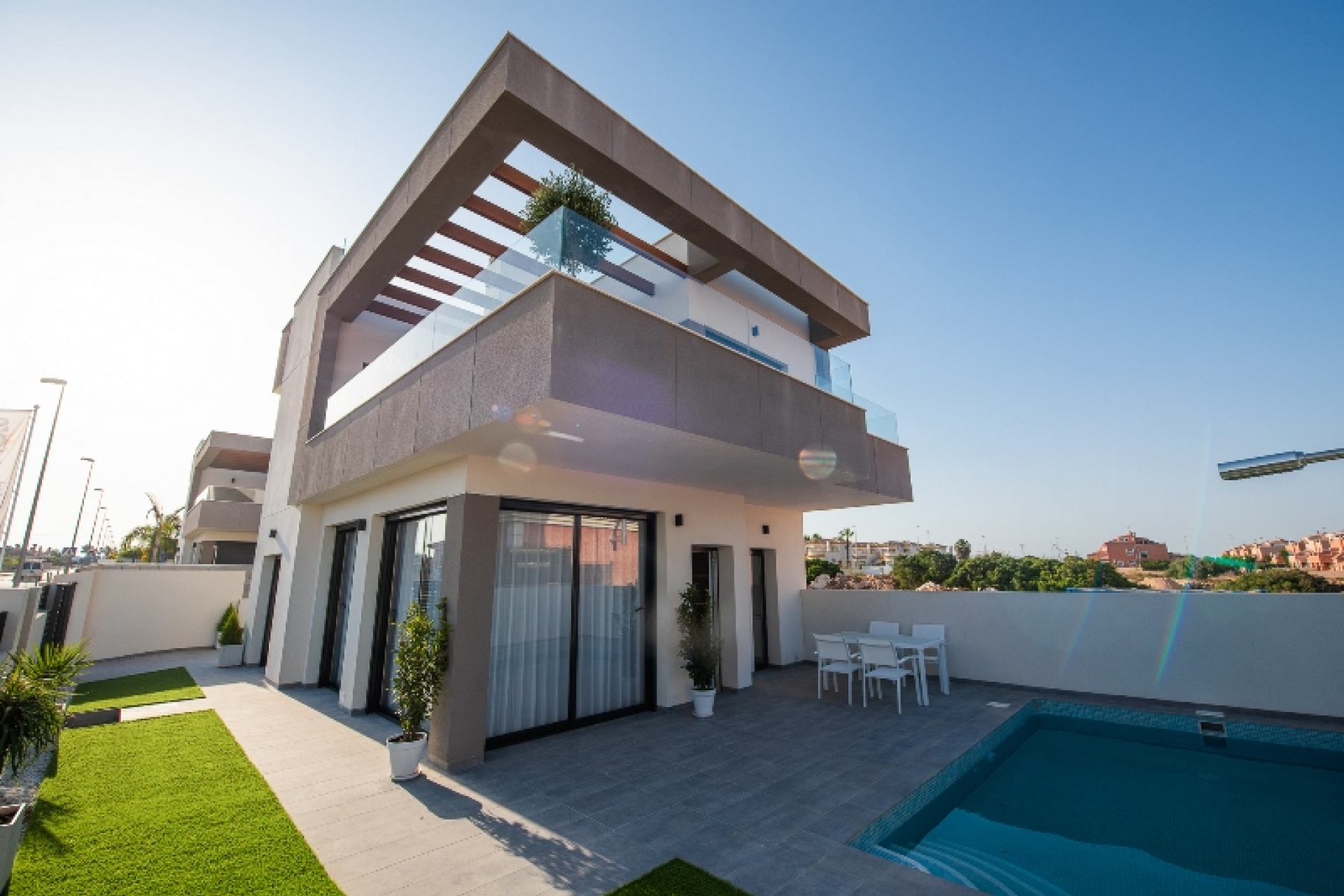 Propiedad vendida - Villa for sale - Los Montesinos - La Herrada