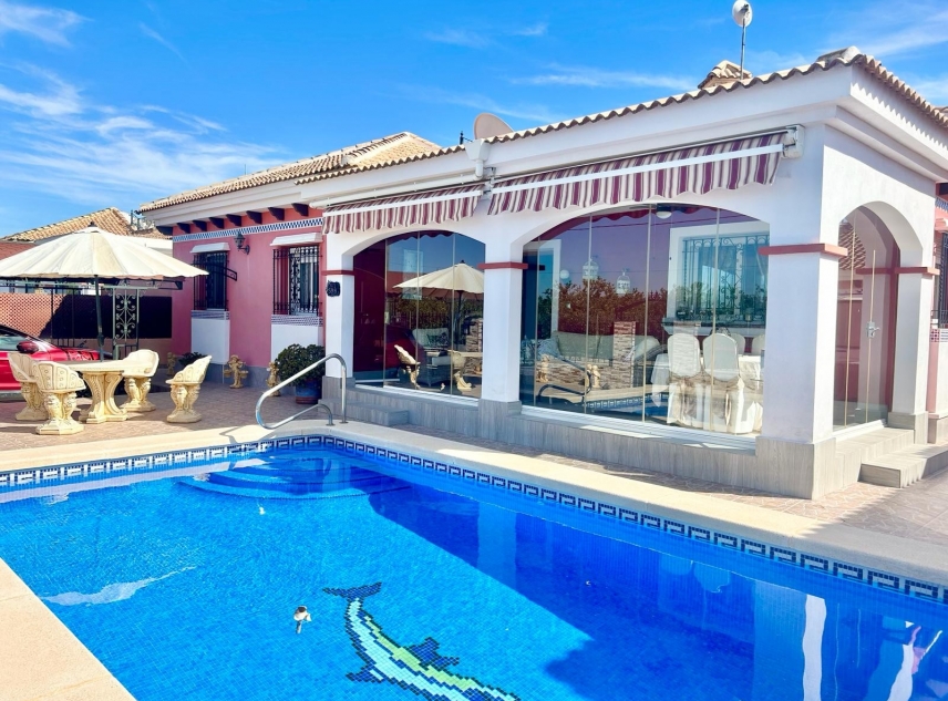 Propiedad vendida - Villa for sale - Los Montesinos - La Herrada