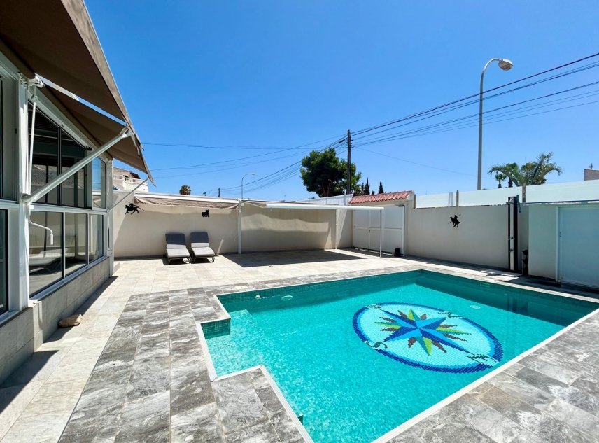 Propiedad vendida - Villa for sale - Torrevieja - La Siesta