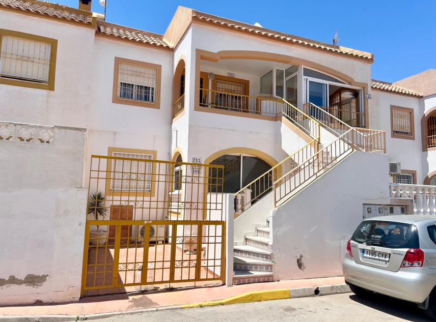 Propriété à vendre - Bungalow à vendre - Torrevieja - Altos del Limonar