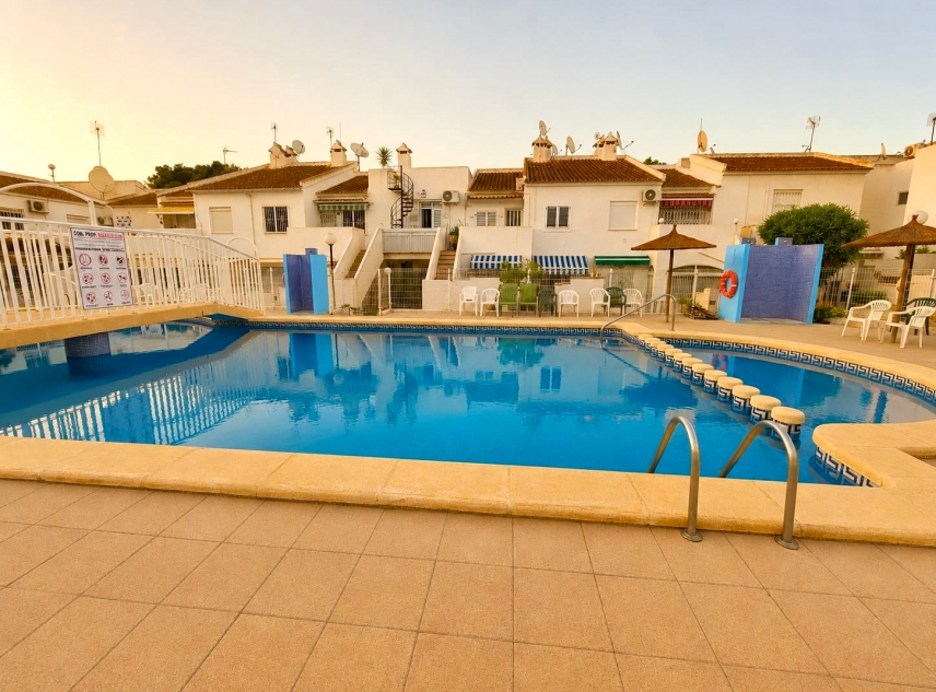 Propriété à vendre - Maison de ville à vendre - Torrevieja - El Chaparral