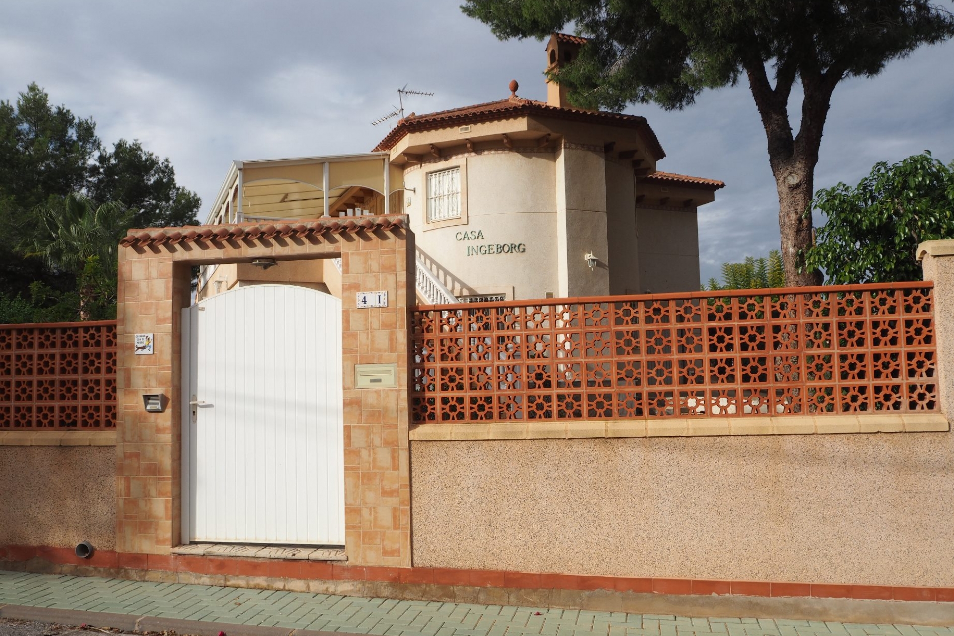 Propriété à vendre - Villa for sale - El Pinar de Campoverde - Campoverde