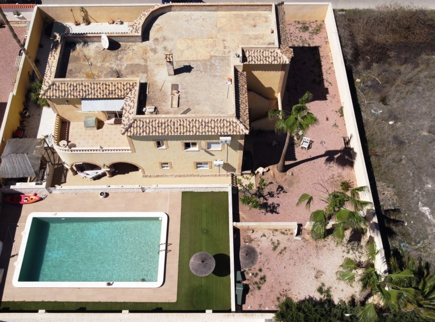 Propriété à vendre - Villa for sale - Torrevieja - La Torreta Florida