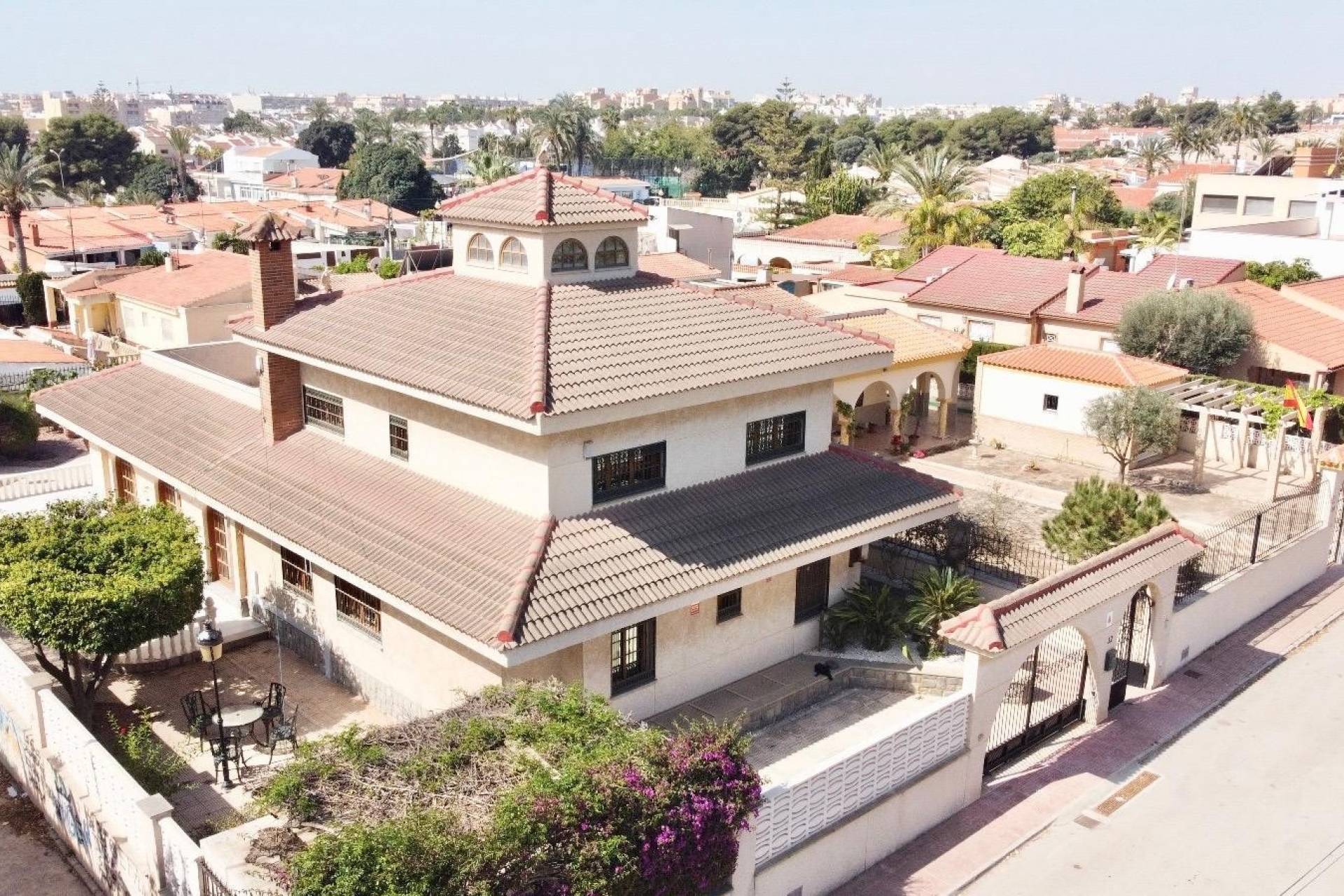 Propriété en attente - Villa for sale - Torrevieja - Torrevieja Town Centre