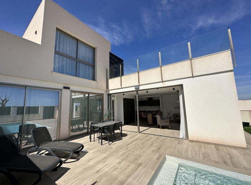 Propriété neuve à vendre - Villa for sale - Los Belones