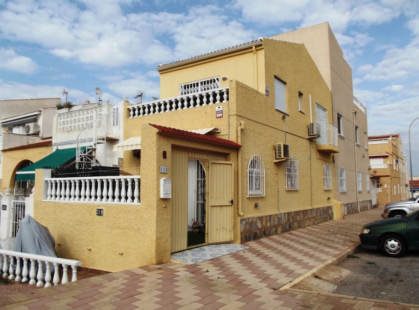 Propriété vendue - Maison de ville à vendre - Torrevieja - La Siesta