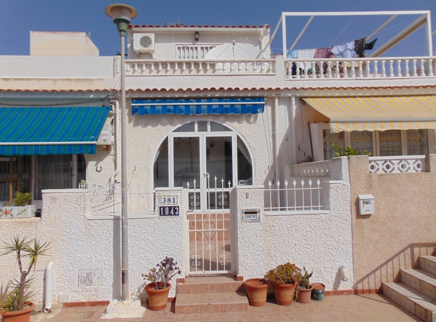 Propriété vendue - Maison de ville à vendre - Torrevieja - La Siesta