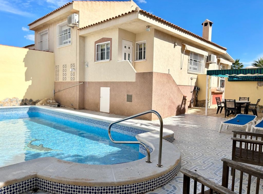 Propriété vendue - Villa à vendre - Torrevieja - El Chaparral