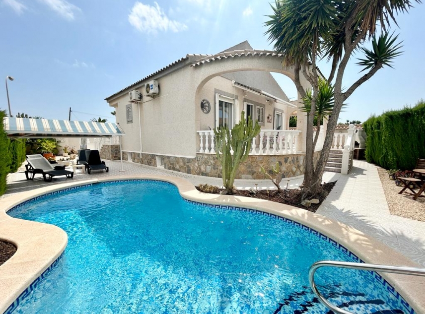 Propriété vendue - Villa à vendre - Torrevieja - La Siesta