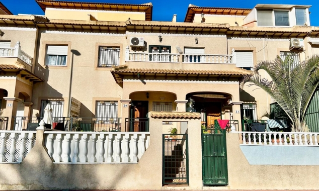 Rijtjeshuis te koop - Nieuw onroerend goed te koop - Torrevieja - El Salado