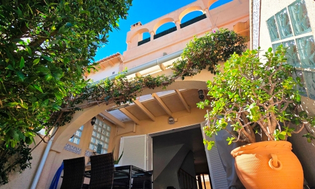 Rijtjeshuis te koop - Te koop aangeboden onroerend goed - Torrevieja - 4100AB