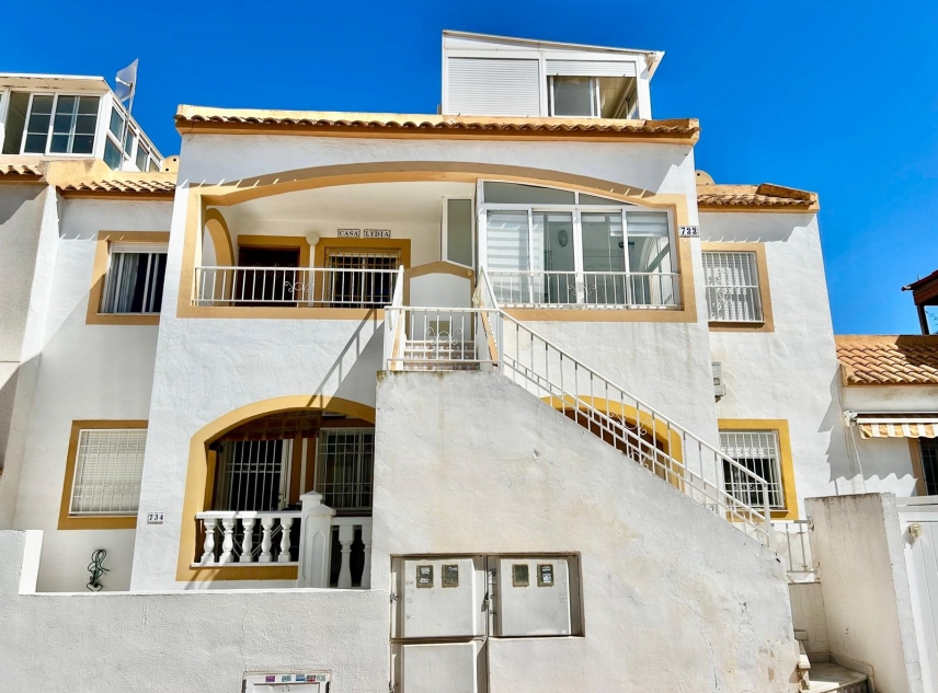 Te koop aangeboden onroerend goed - Bungalow te koop - Torrevieja - Altos del Limonar