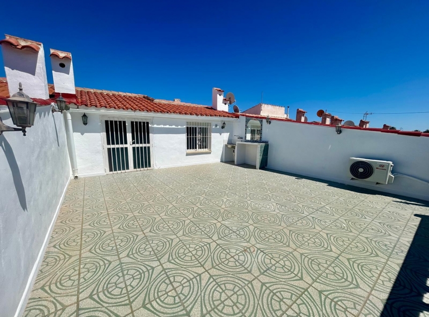 Te koop aangeboden onroerend goed - Bungalow te koop - Torrevieja - San Luis