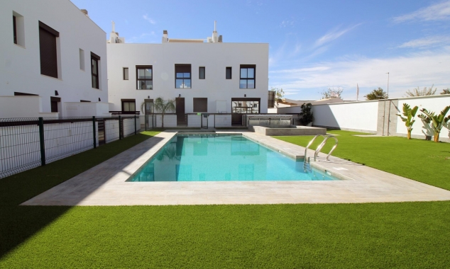 Townhouse for sale - New Property for sale - Pilar de la Horadada - Pilar de la Horadada