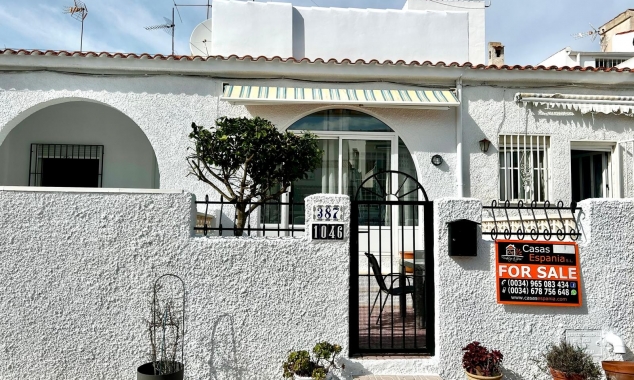 Townhouse for sale - Property for sale - Torrevieja - La Siesta