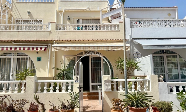 Townhouse for sale - Property for sale - Torrevieja - La Siesta