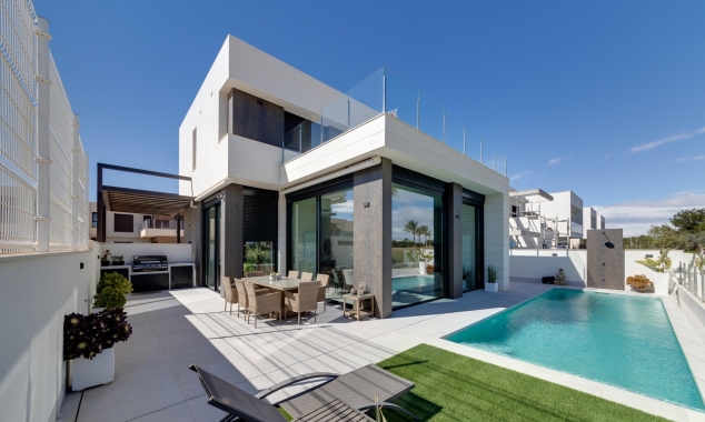 Villa à vendre - Propriété neuve à vendre - Pilar de la Horadada - Lo Romero Golf Course