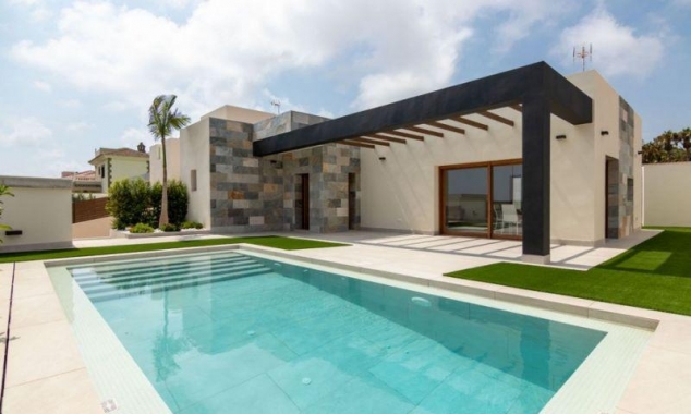 Villa à vendre - Propriété neuve à vendre - Torrevieja - Los Altos