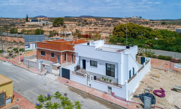 Villa en venta - Nueva propiedad en venta - Sucina - Sucina