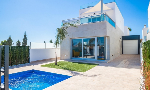 Villa for sale - New Property for sale - Los Alcazares - Serena Golf