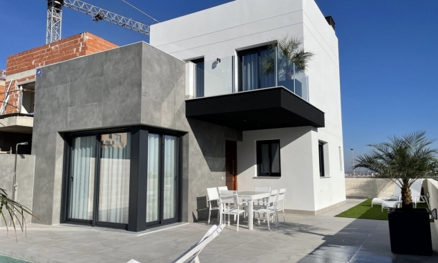 Villa for sale - New Property for sale - Torrevieja - Los Altos