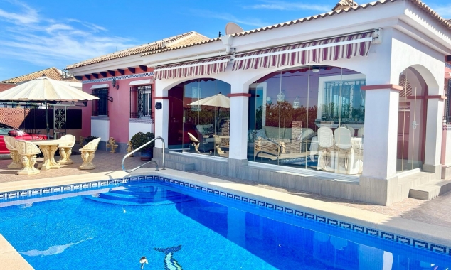 Villa for sale - Property for sale - Los Montesinos - La Herrada