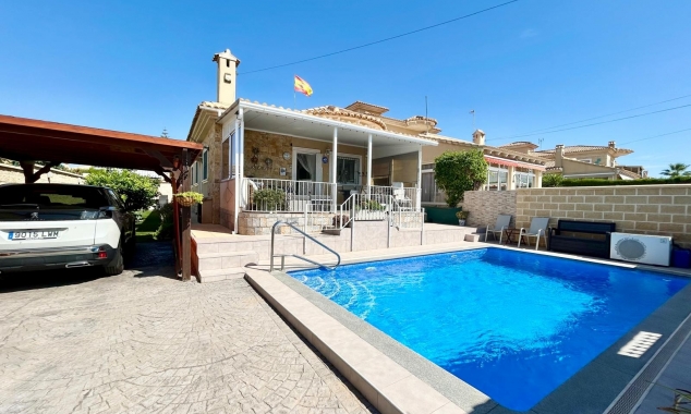 Villa for sale - Property for sale - Torrevieja - La Siesta