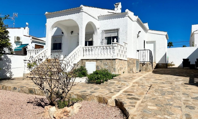 Villa for sale - Propiedad en venta - Torrevieja - San Luis