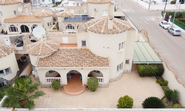 Villa for sale - Propiedad en venta - Torrevieja - San Luis