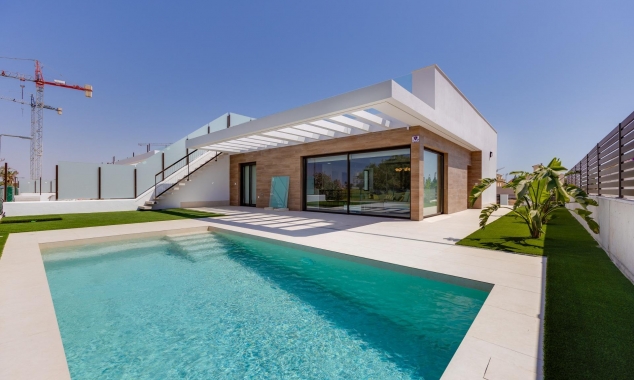Villa te koop - Nieuw onroerend goed te koop - Los Alcazares - La Serena Golf