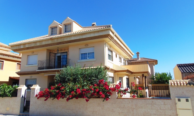 Villa te koop - Te koop aangeboden onroerend goed - Almoradi - Almoradi