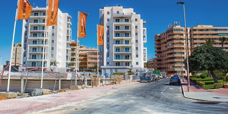 Buy a New Build Property on the Costa Blanca
