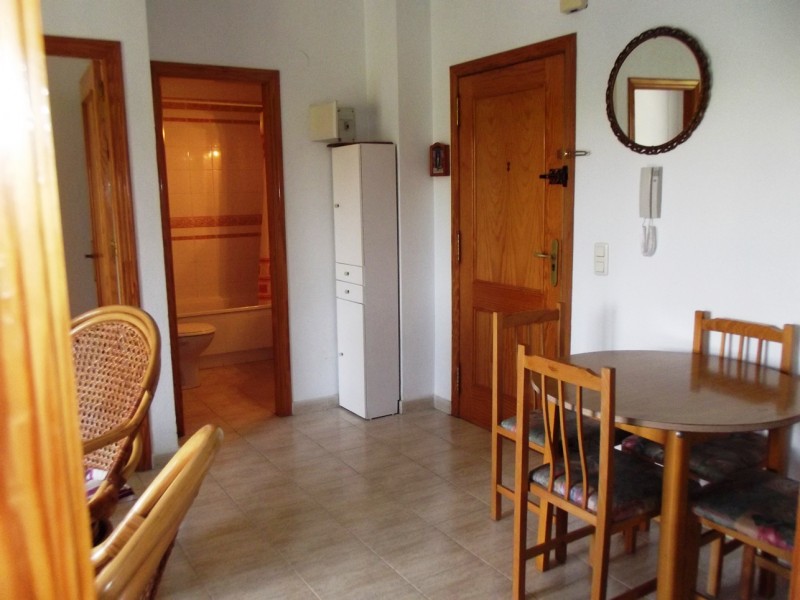 Apartment to rent long term Torrevieja close to beach and marina