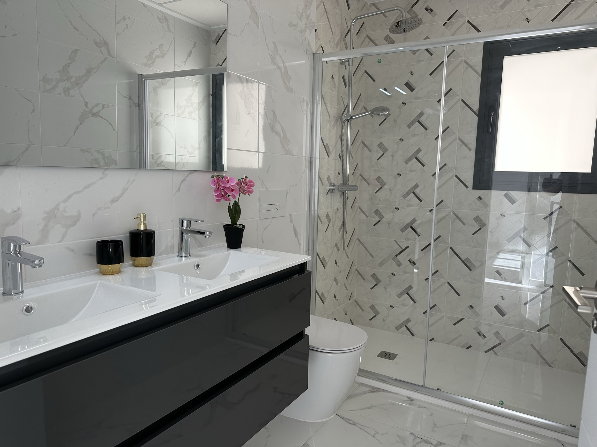 Eigendom verkocht - Villa te koop - Los Montesinos - La Herrada